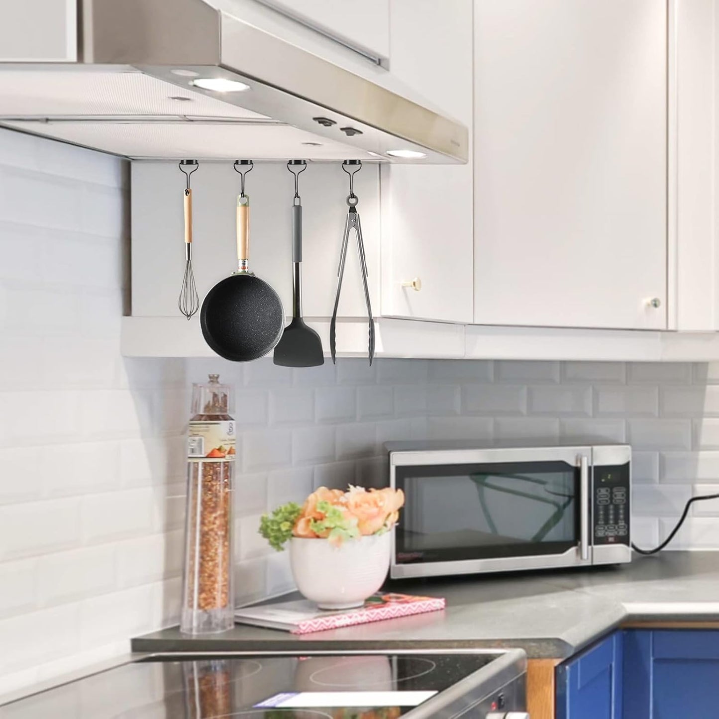 Magnetic Hooks, Heavy Duty 304 Stainless Steel Magnet Hooks for Cruise Refrigerator Grill,Strong Magnets with Hooks for Home Kitchen, Garage Key Holder,4pack （Black,1.1in-1 22Lbs）